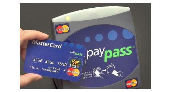 Стикер PayPass Приватбанка